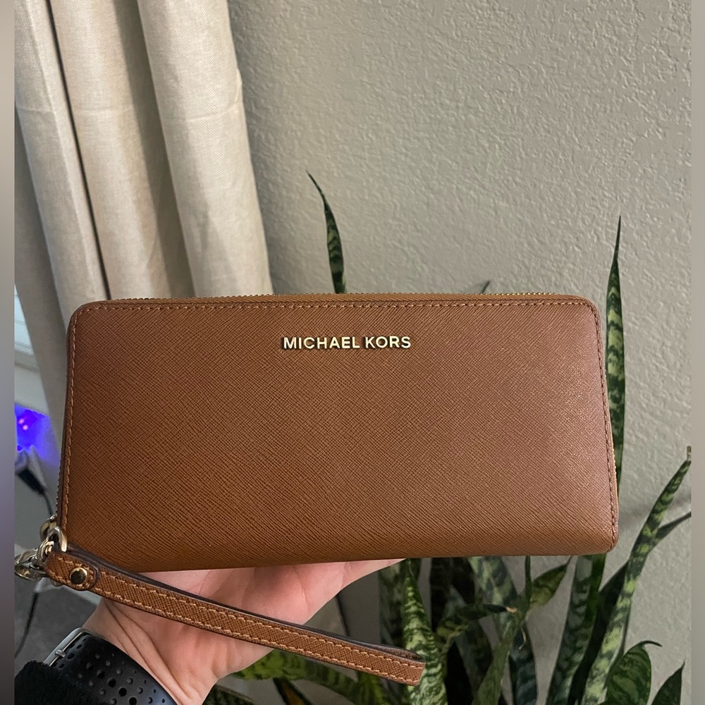 Michael Kors wallet